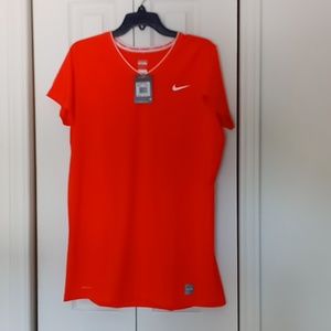 Women's performance t-shirt